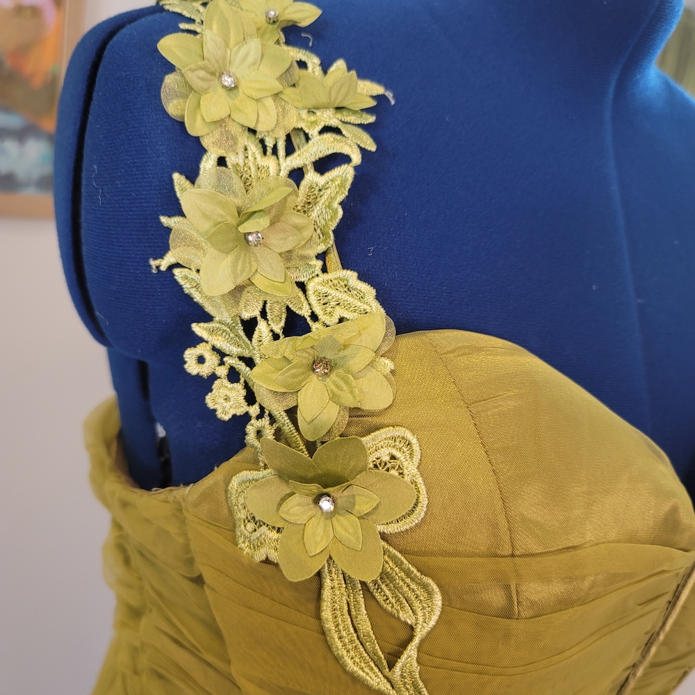 Faereisty NWOT Olive Green Ballgown Corset Size 2XL - Picture 4 of 8